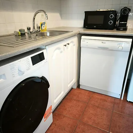 Chara House Apartment *
