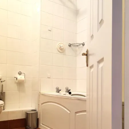 Chara House * Galway